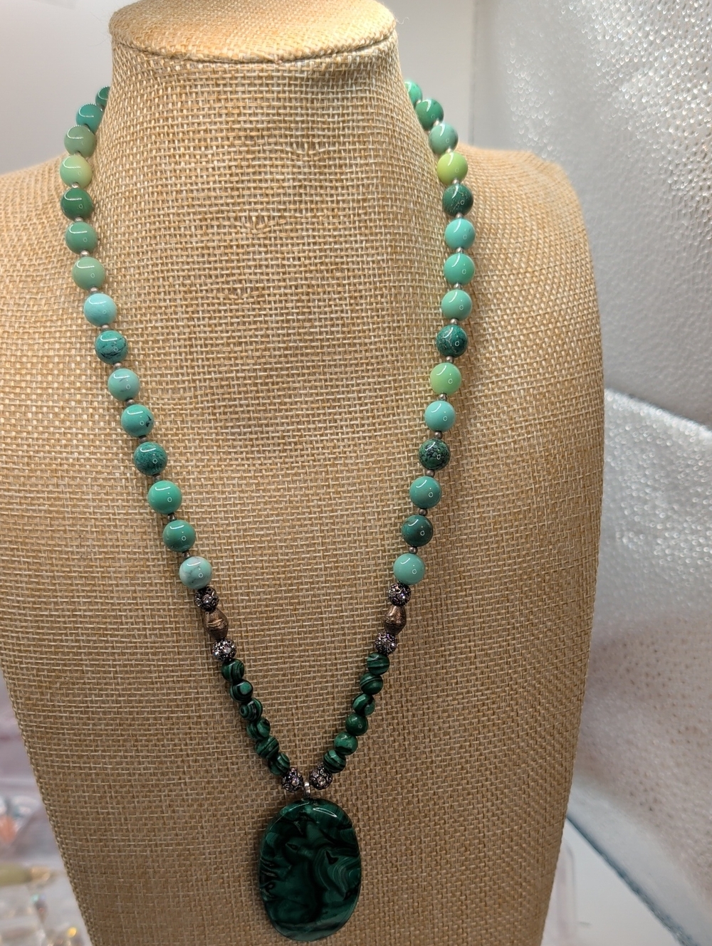 Green Beaded Pendant Necklace - Unbranded